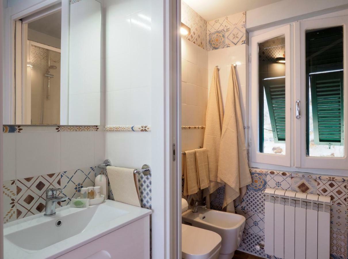 Ai Pesci Room Rental Riomaggiore Extérieur photo