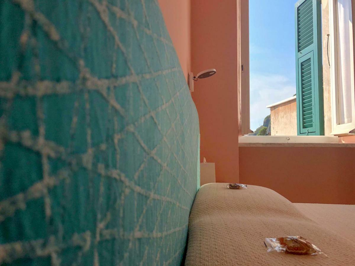 Ai Pesci Room Rental Riomaggiore Extérieur photo